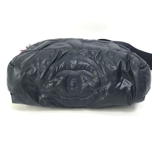 Pre Loved chanel Women Black Shoulder Bags - Picture 5 of 8